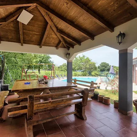 Вилла Pula Valtura