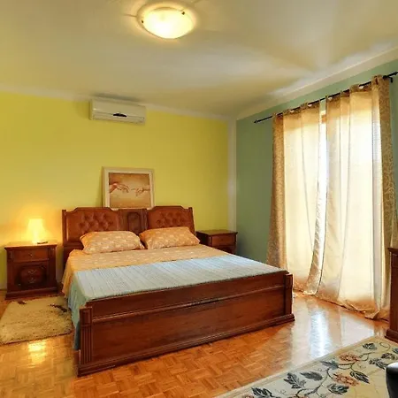 Pula Вилла Valtura